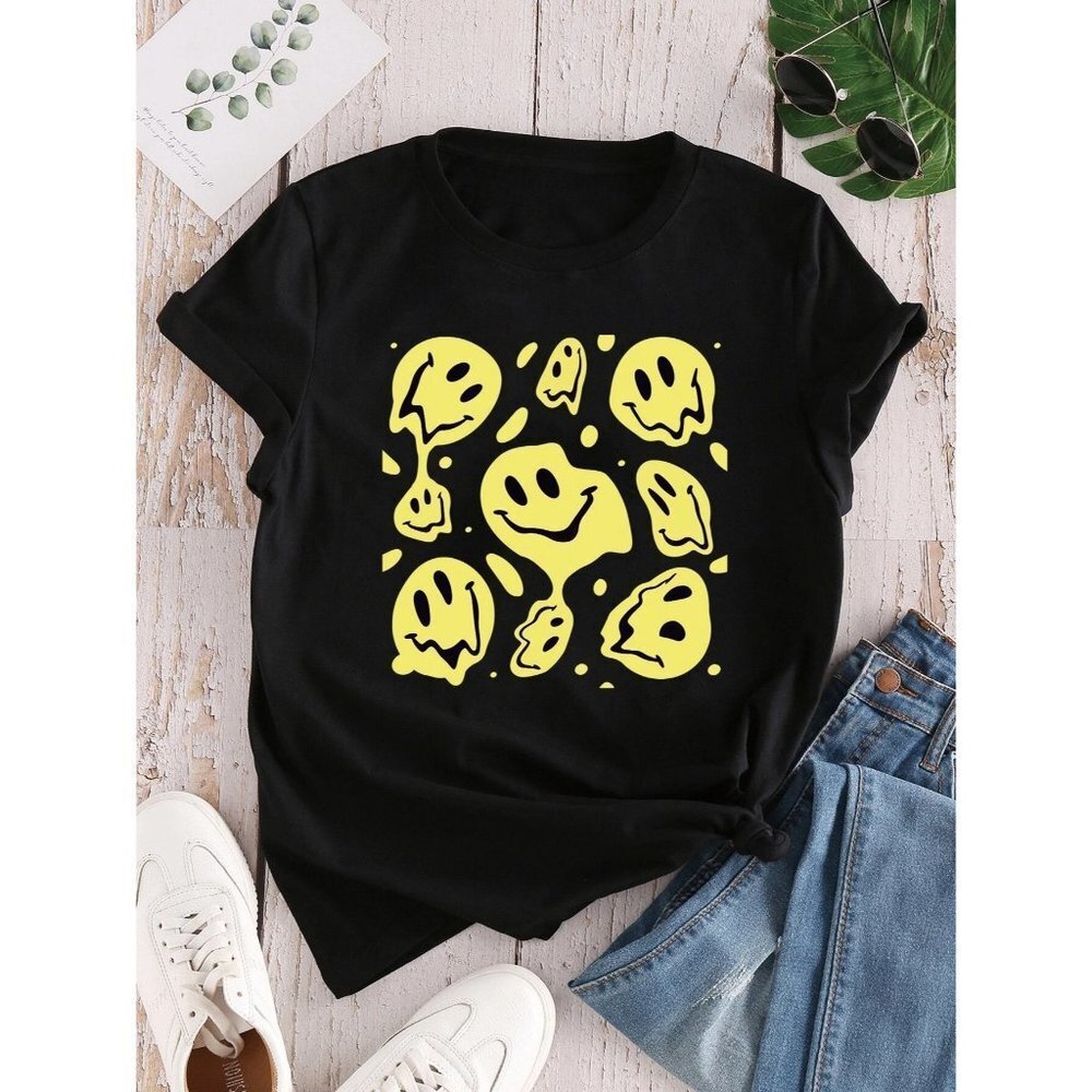NEW SHEIN Smile Face Print Tee Size‎ S Color Black